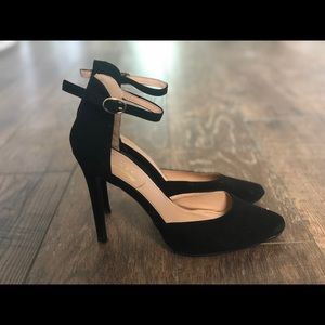 Glaze Any Outfit Black Heel